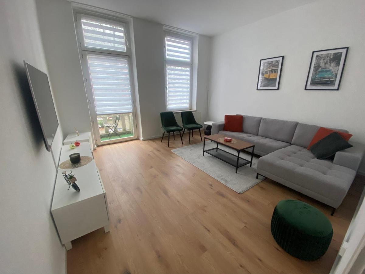 2Zimmer Apartment Mit Stellplatz เครเฟลด์ ภายนอก รูปภาพ